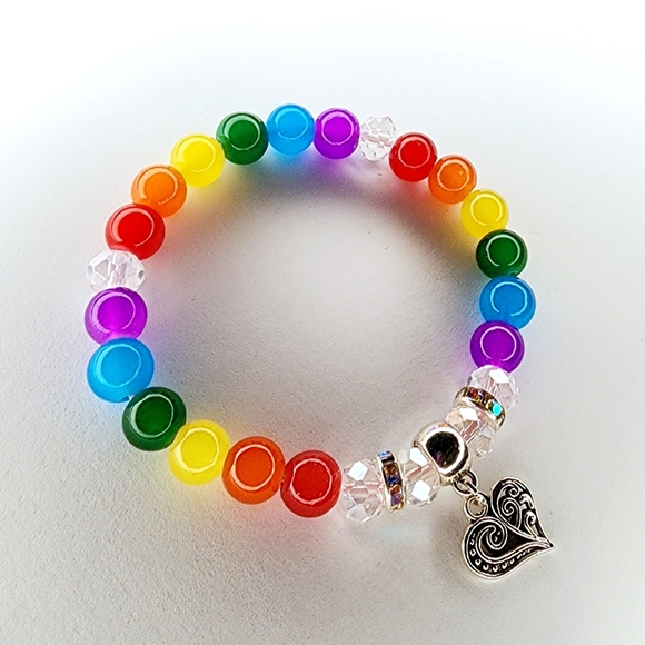 Rainbow LGBTQ Pride Colorful Crystal Beaded Stretch Bracelet Silver Heart Charm - Picture 3 of 5